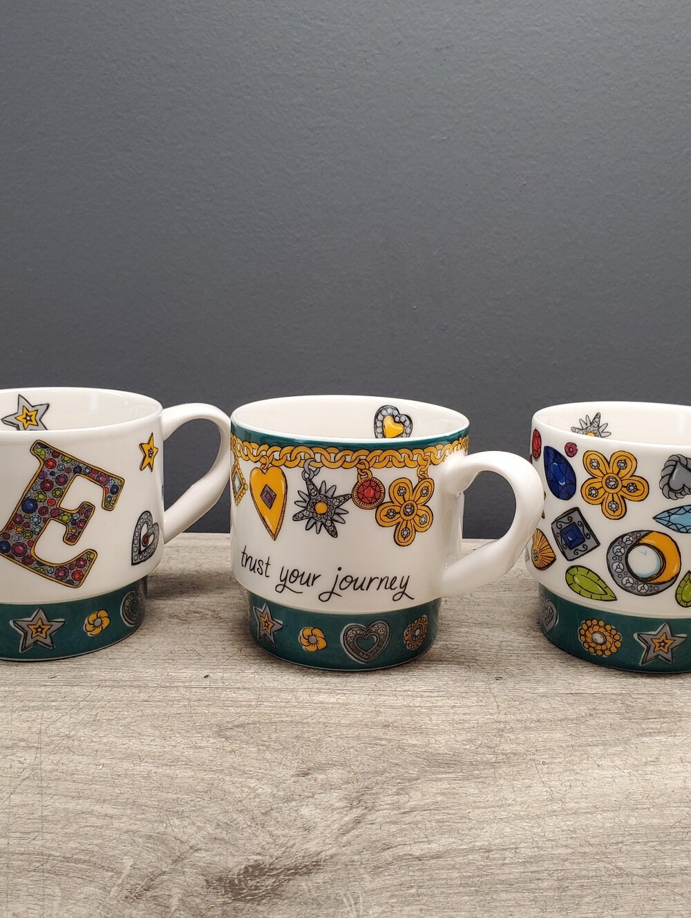 3 Brighton decorative mugs
